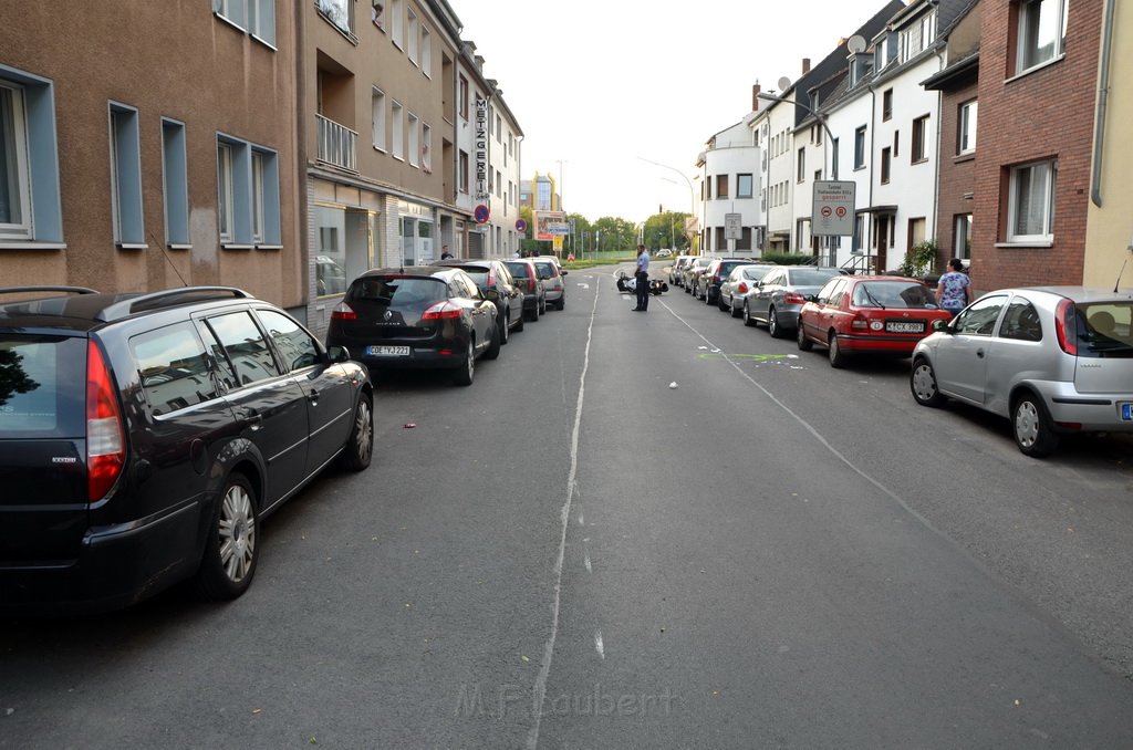 VU Alleinunfall Krad Koeln Kalk Buchforststr P08.JPG - Miklos Laubert